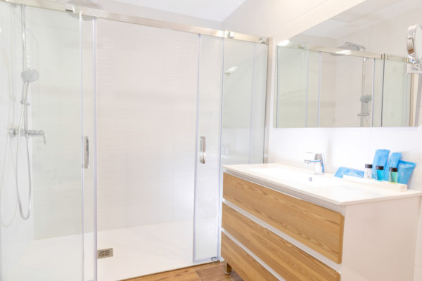 Alcossebre Sea Experience Aparthotel 4 Stars-Apartment 1 bedroom-Bathroom-Shower