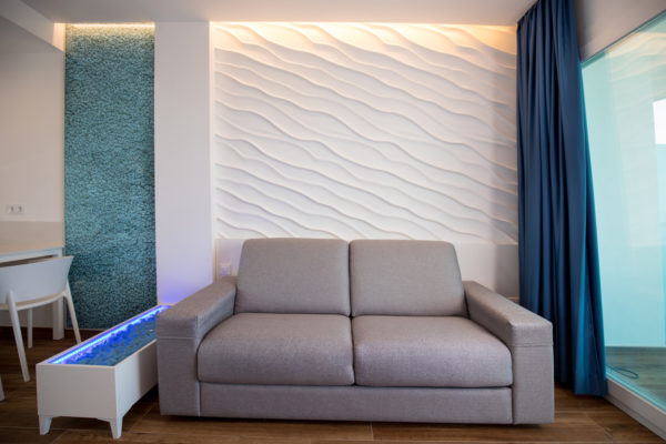 Alcossebre Sea Experience Aparthotel 4 étoiles-Appartement 1 chambre salle de bain adaptée-Salon