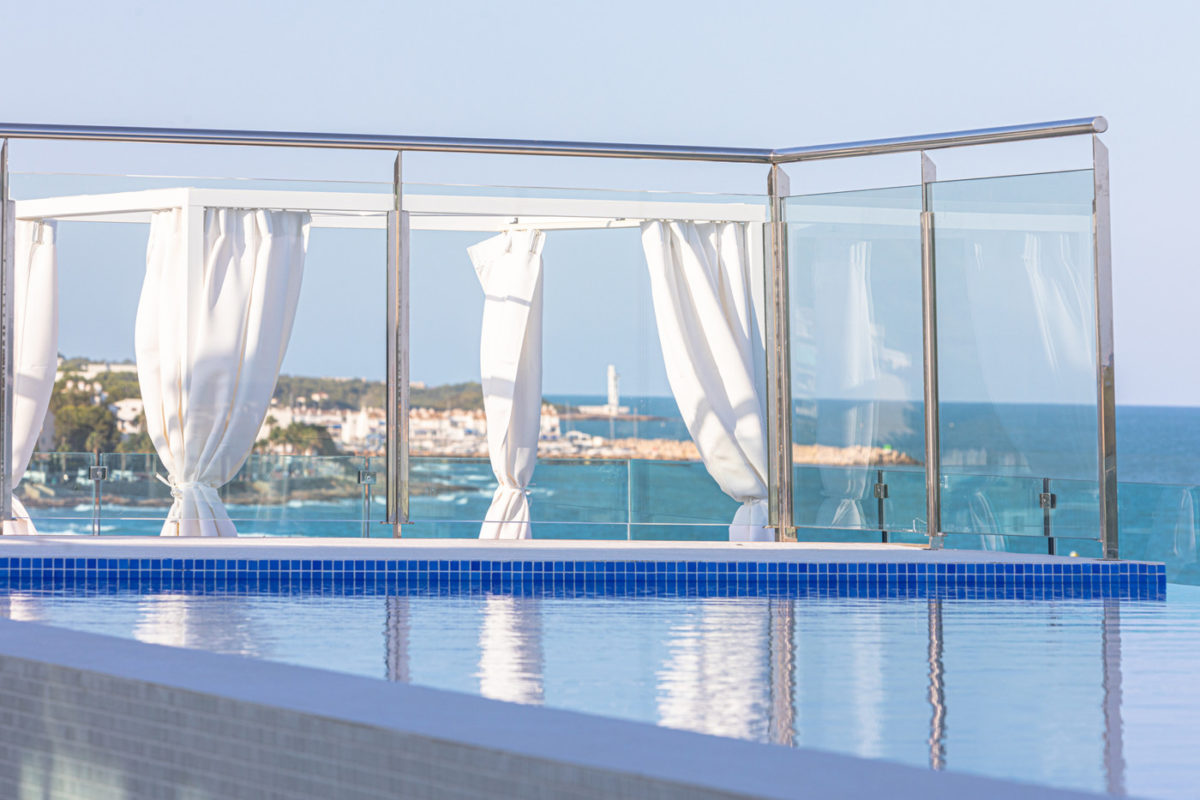 Alcossebre-Sea-Experience-Aparthotel-4-Stars-Skybar-Balinees-Pool-Faro-1
